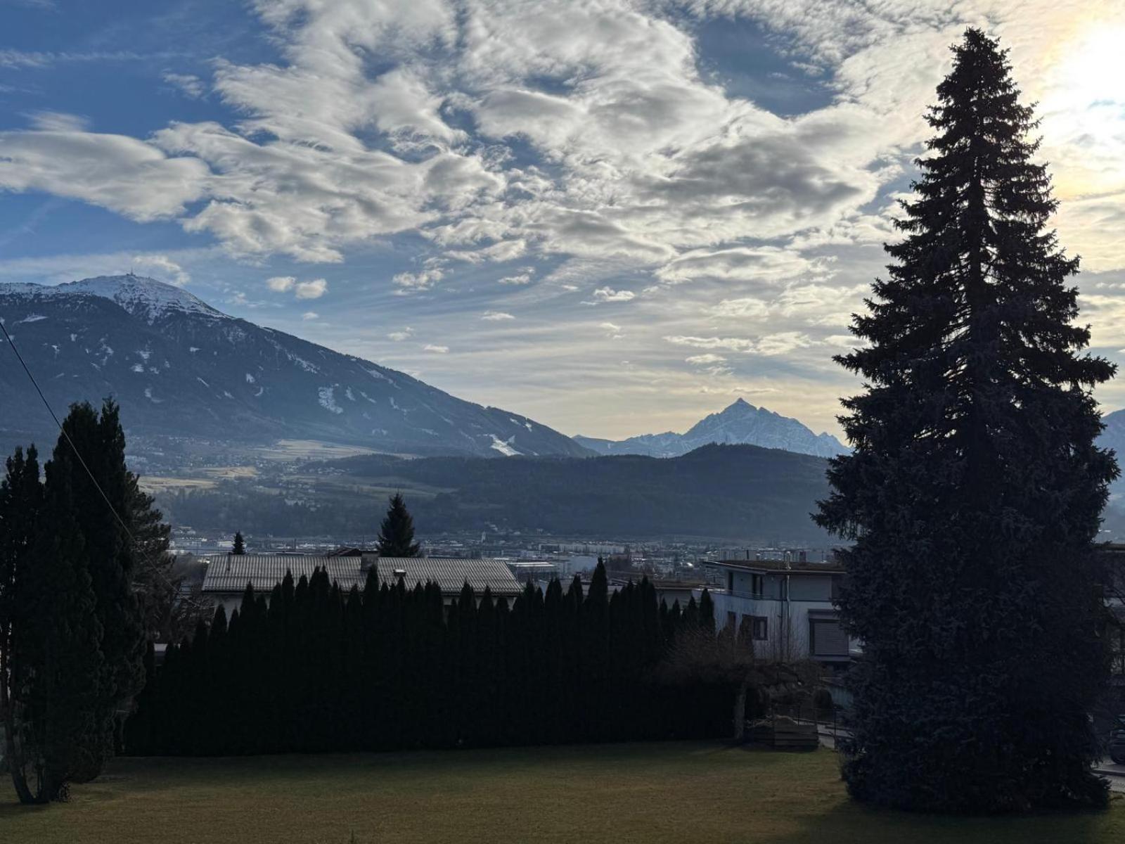 Sonnige Und Ruhige In - Stadtrand Apartamento