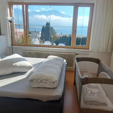 Sonnige Und Ruhige Wohnung In Innsbruck - Stadtrand Pokoj fotografie